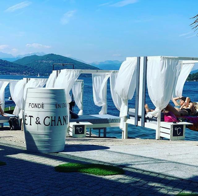 Hotel Florida أرونا المظهر الخارجي الصورة